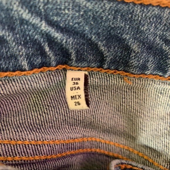 Distressed Zara jeans - Picture 7 of 7